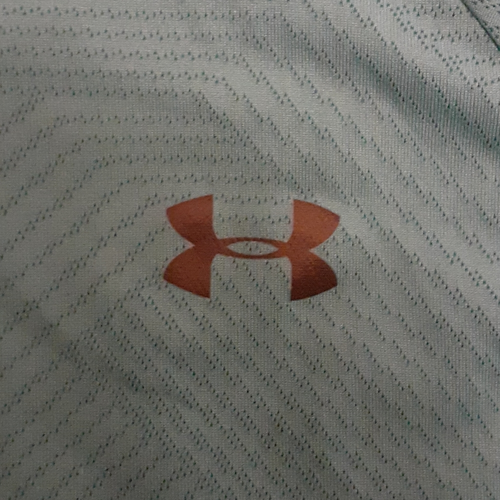 Under armor shirt